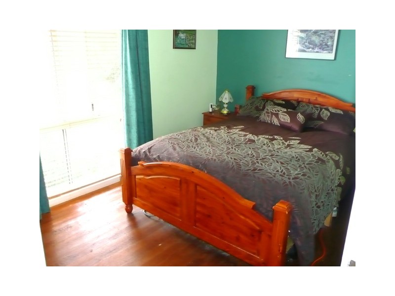 24 Maple Crescent, Churchill VIC 3842