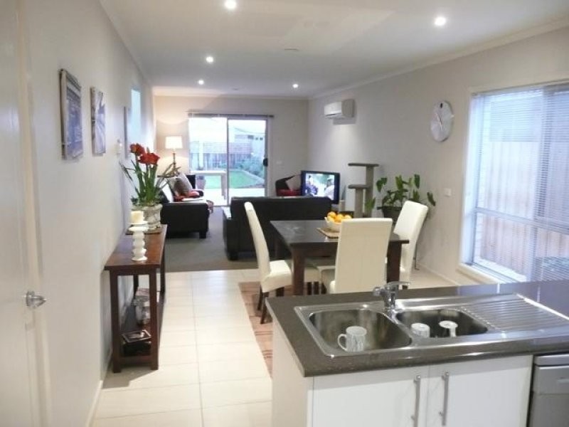 18 Rosscommon Drive, Traralgon VIC 3844
