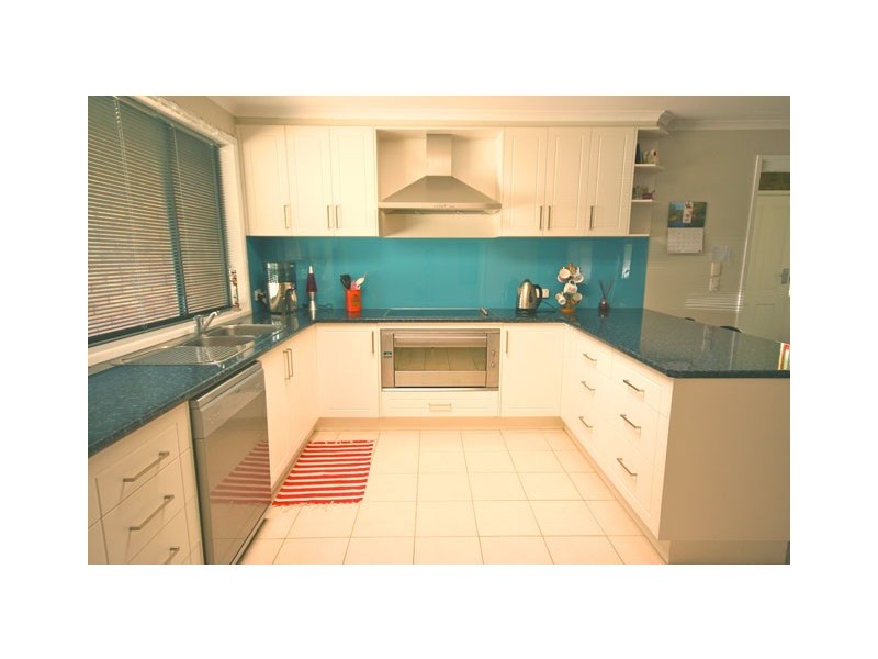 15 Chisolm Drive, Callignee VIC 3844