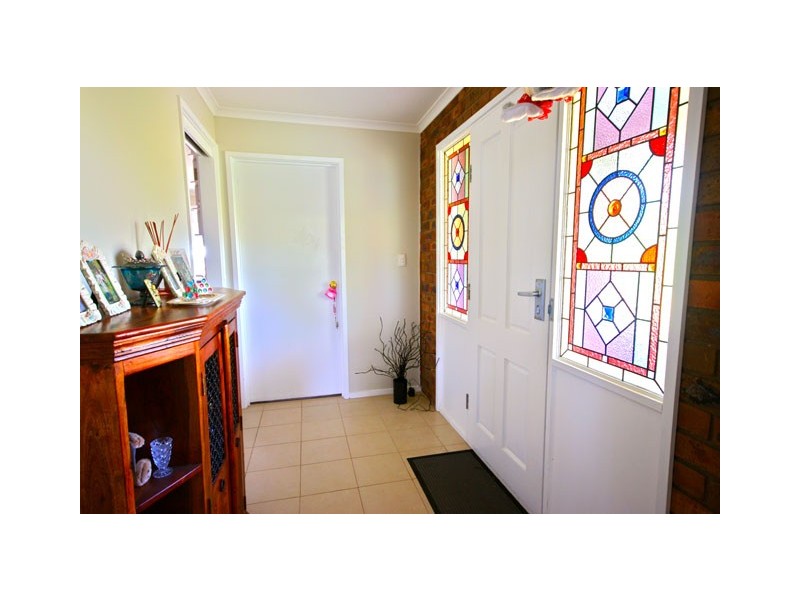 15 Chisolm Drive, Callignee VIC 3844