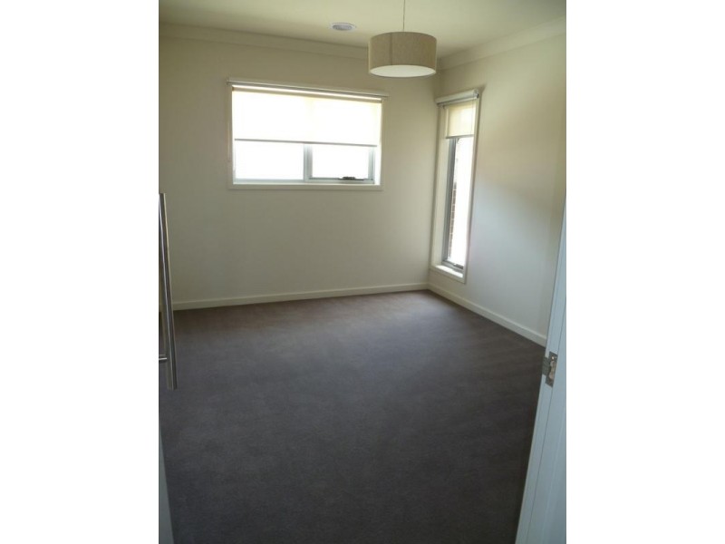 1/74 Bradman Boulevard, Traralgon VIC 3844