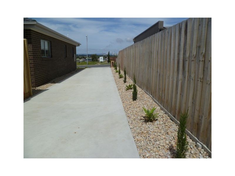 1/74 Bradman Boulevard, Traralgon VIC 3844