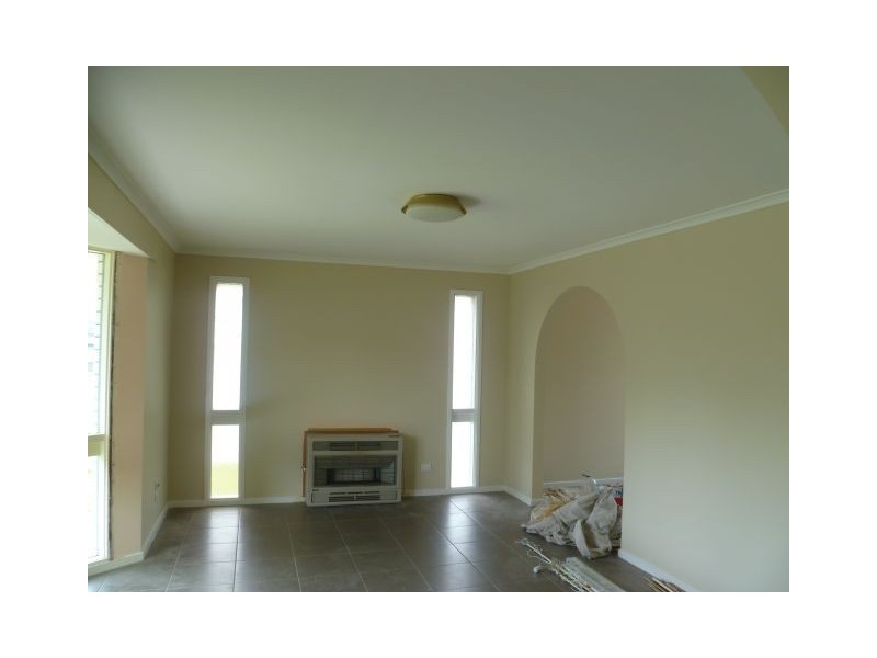 17 Auchterlonie Crescent, Churchill VIC 3842