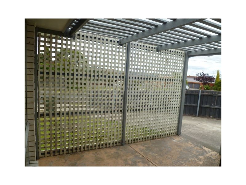 17 Auchterlonie Crescent, Churchill VIC 3842