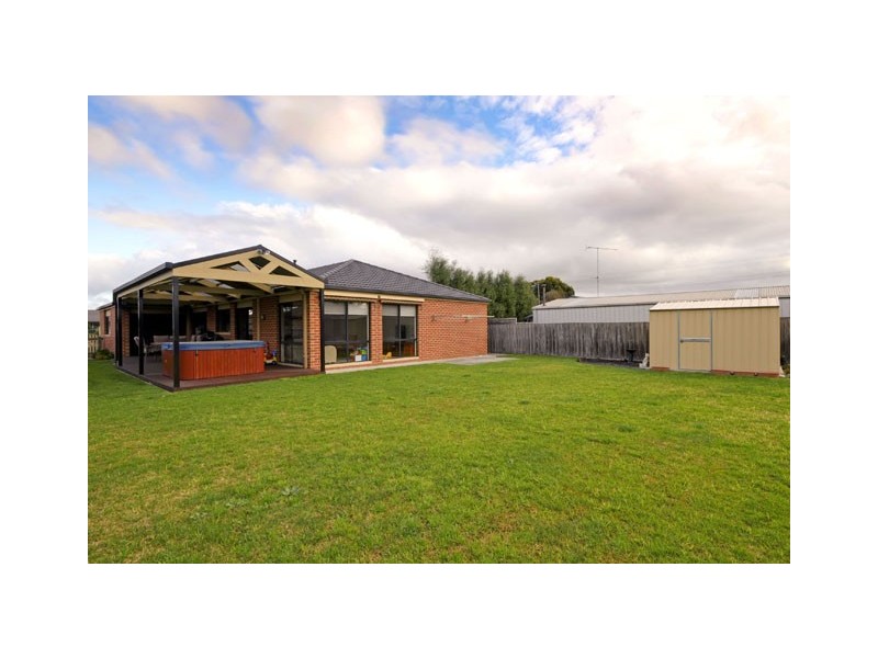 1 Mayfair Court, Traralgon VIC 3844
