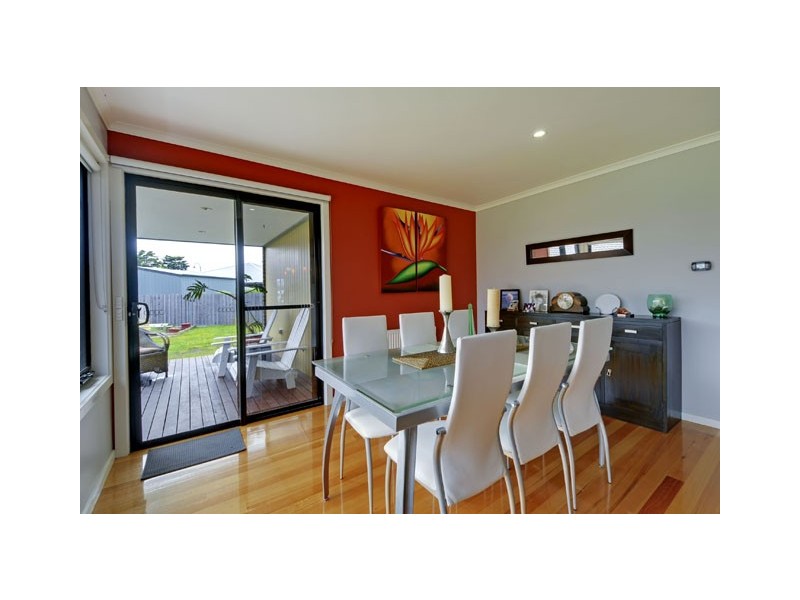 14 COBON COURT, Morwell VIC 3840