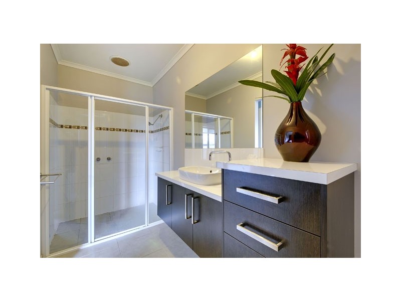 14 COBON COURT, Morwell VIC 3840