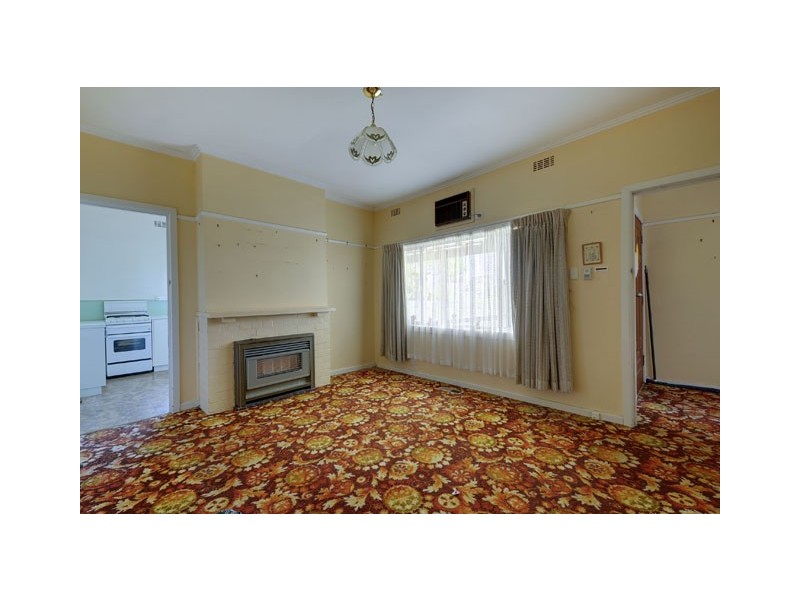 14 SAUNDERS CRESCENT, Traralgon VIC 3844