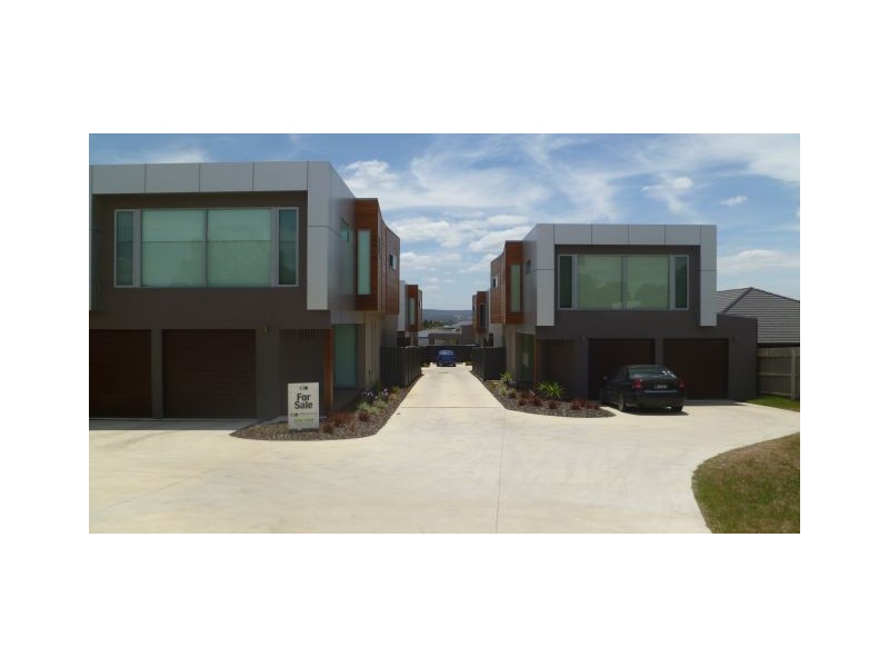 2/100 Cross Road, Traralgon VIC 3844