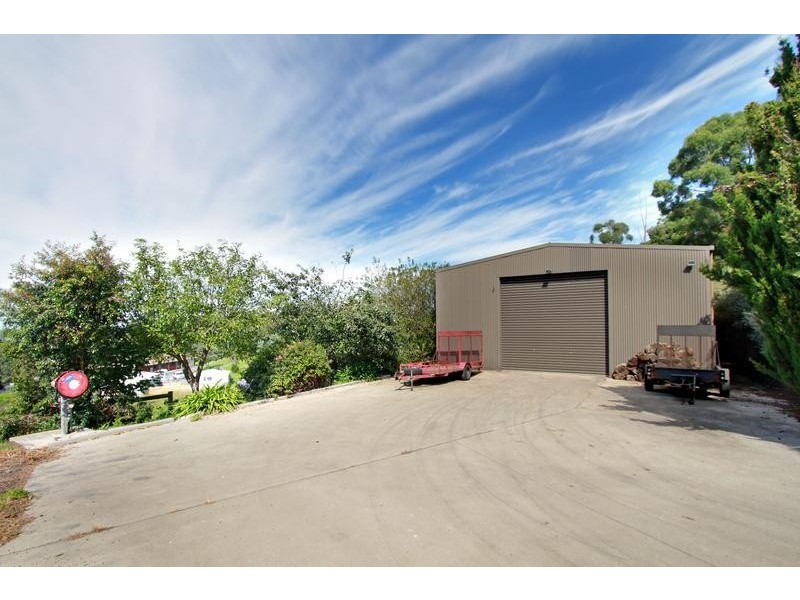 17 Boola Views Road, Tyers VIC 3844