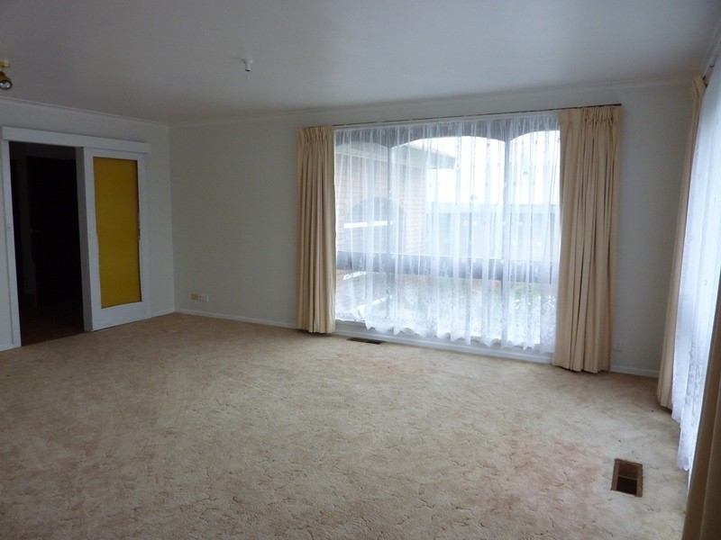 1 Oak Avenue, Traralgon VIC 3844