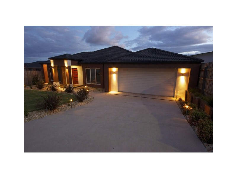 24 Notting Hill, Traralgon VIC 3844