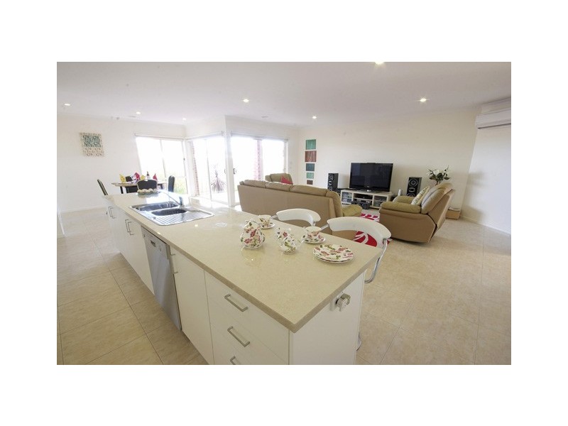 24 Notting Hill, Traralgon VIC 3844