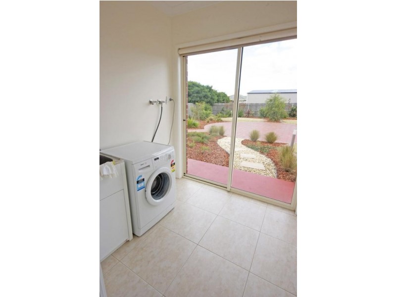 24 Notting Hill, Traralgon VIC 3844