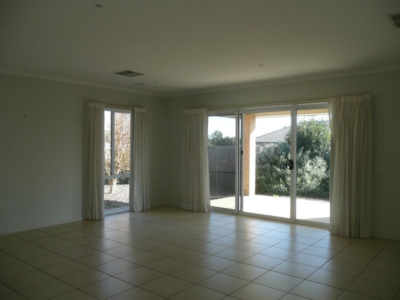 2/12 Galway Court, Traralgon VIC 3844