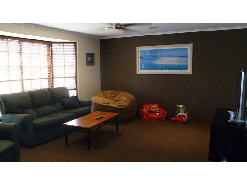 33 Meadow Park Drive, Traralgon VIC 3844