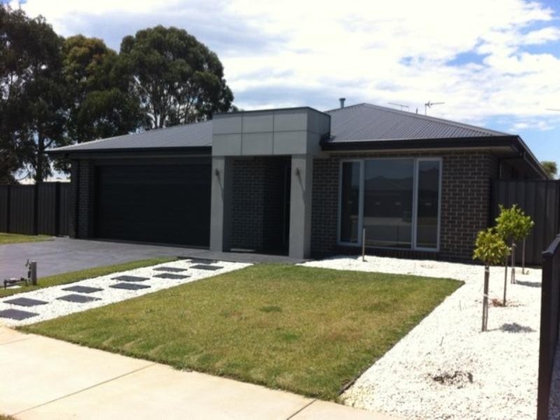 8 Carlow Court, Traralgon VIC 3844