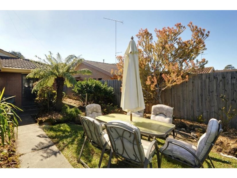 25 Meadow Park Drive, Traralgon VIC 3844