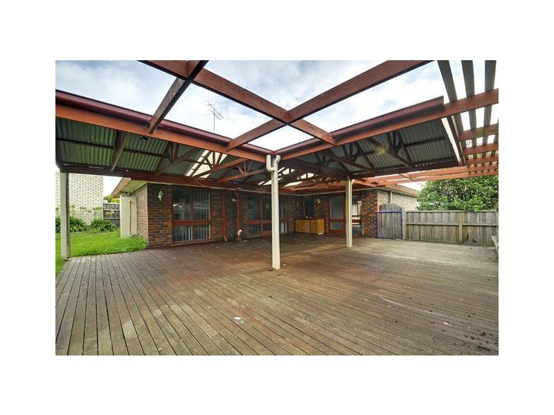 13 Canfield Crescent, Traralgon VIC 3844