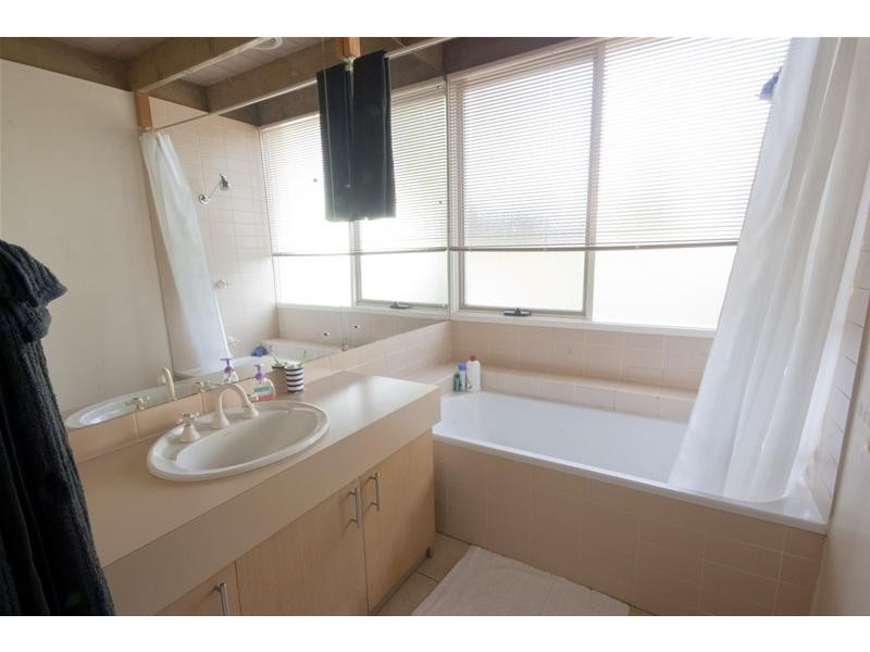 35 Glenview Drive, Traralgon VIC 3844