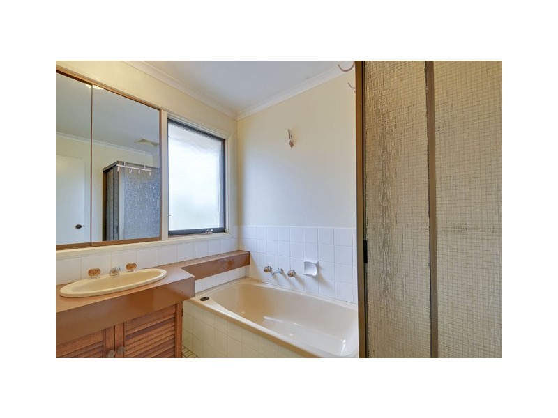 25 Belle View Court, Rosedale VIC 3847
