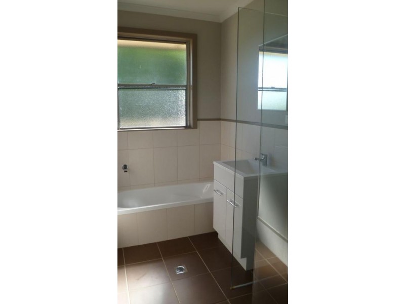 19 Lyndon Crescent, Traralgon VIC 3844