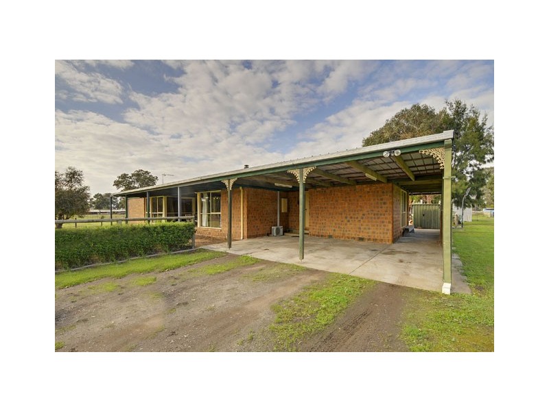 75 Thompson Drive, Cowwarr VIC 3857