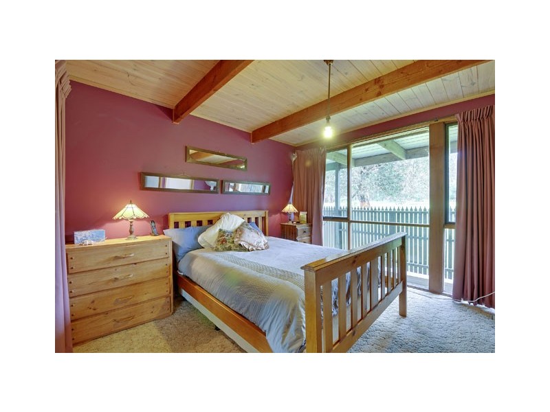 75 Thompson Drive, Cowwarr VIC 3857