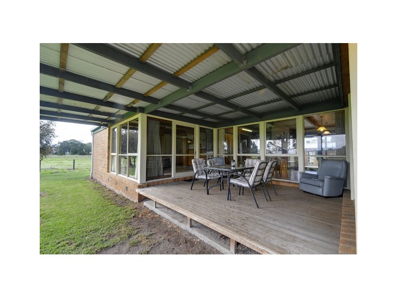 75 Thompson Drive, Cowwarr VIC 3857