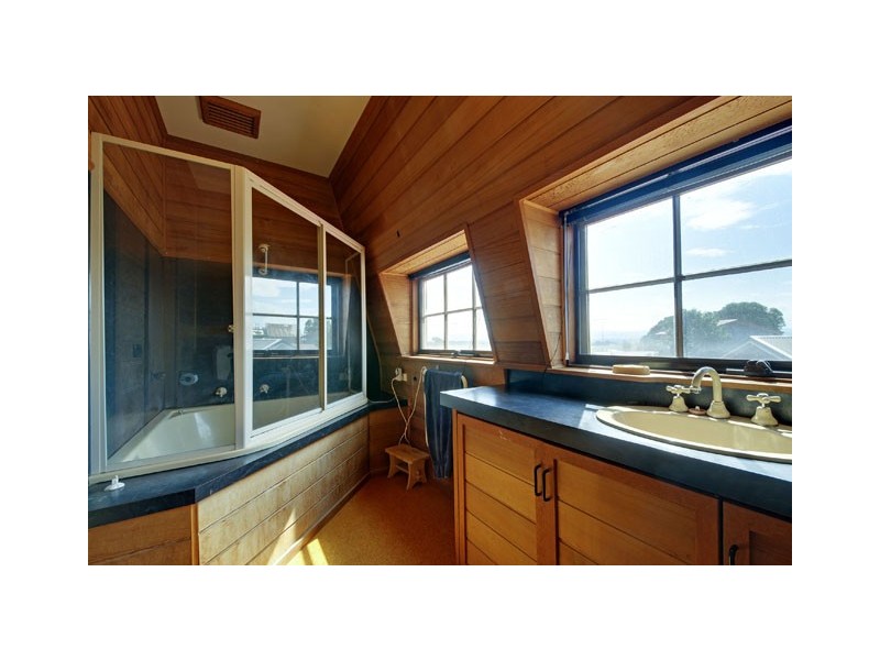 10 Mount Batten Court, Traralgon VIC 3844