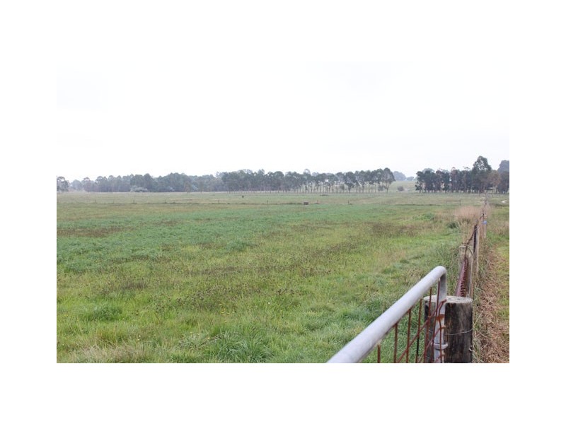 Lot 6 Tennielle Court, Rosedale VIC 3847