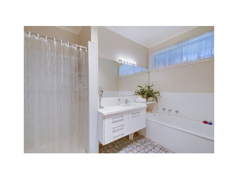 13 Blundell Court, Traralgon VIC 3844