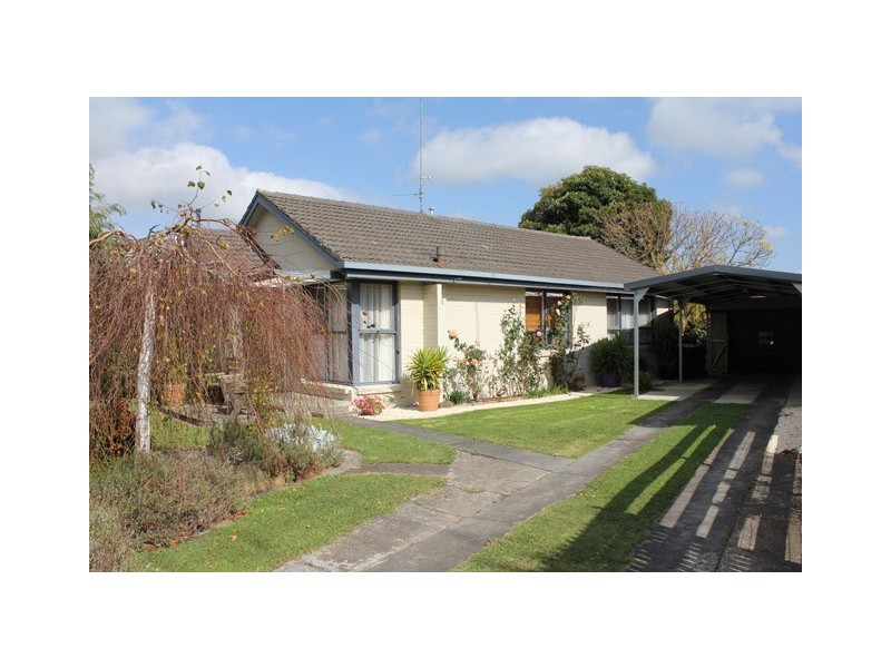 24 Hazelwood Road, Traralgon VIC 3844