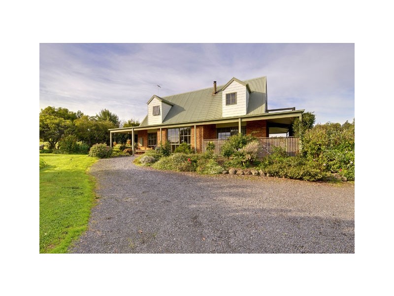 90 Warren Terrace, Hazelwood North VIC 3840