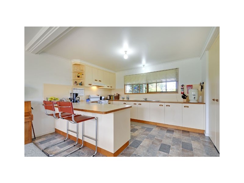 90 Warren Terrace, Hazelwood North VIC 3840