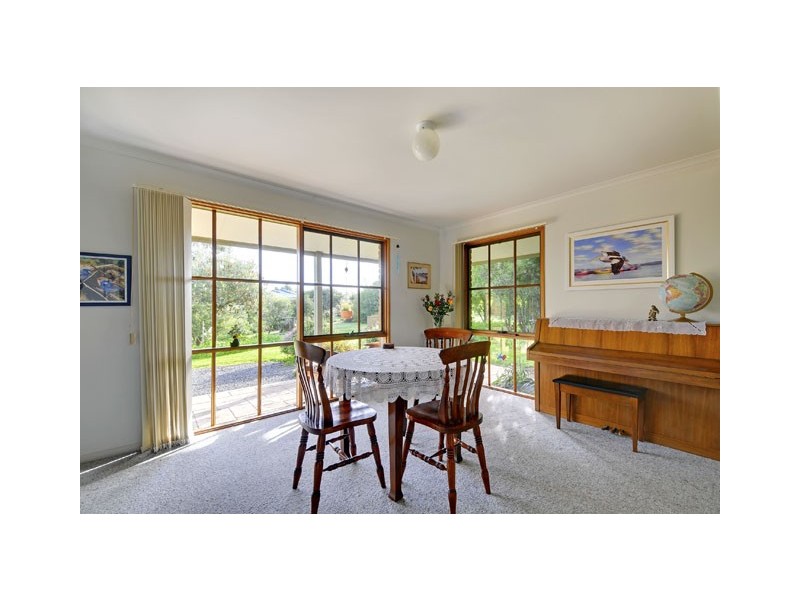 90 Warren Terrace, Hazelwood North VIC 3840