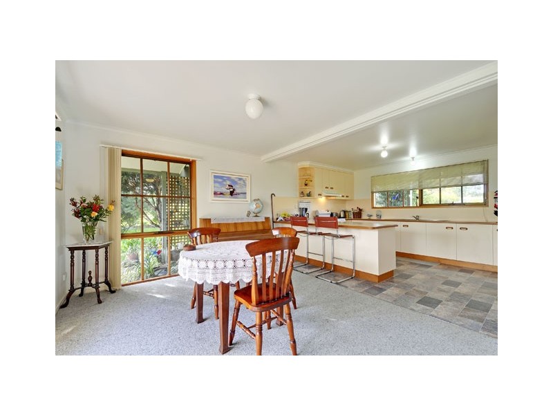 90 Warren Terrace, Hazelwood North VIC 3840