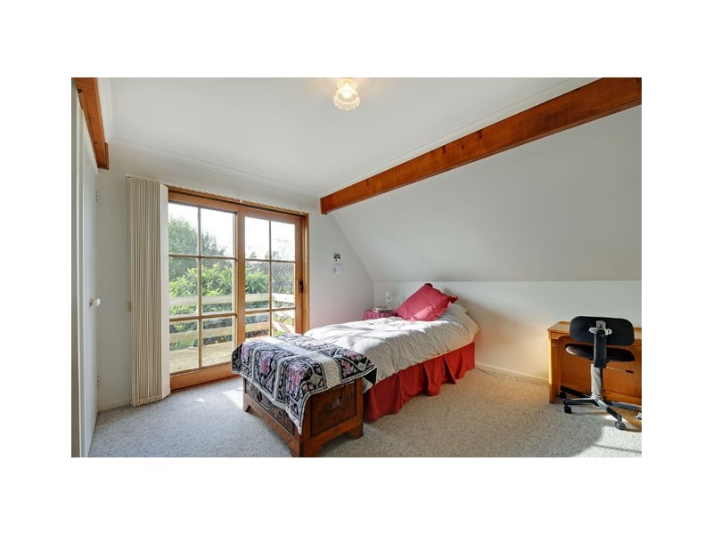 90 Warren Terrace, Hazelwood North VIC 3840