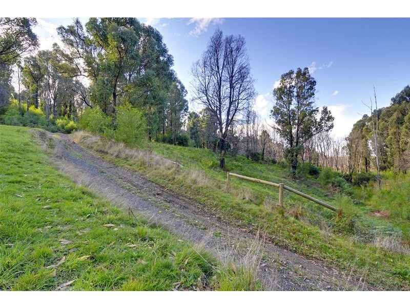 Yeats Road, Callignee VIC 3844