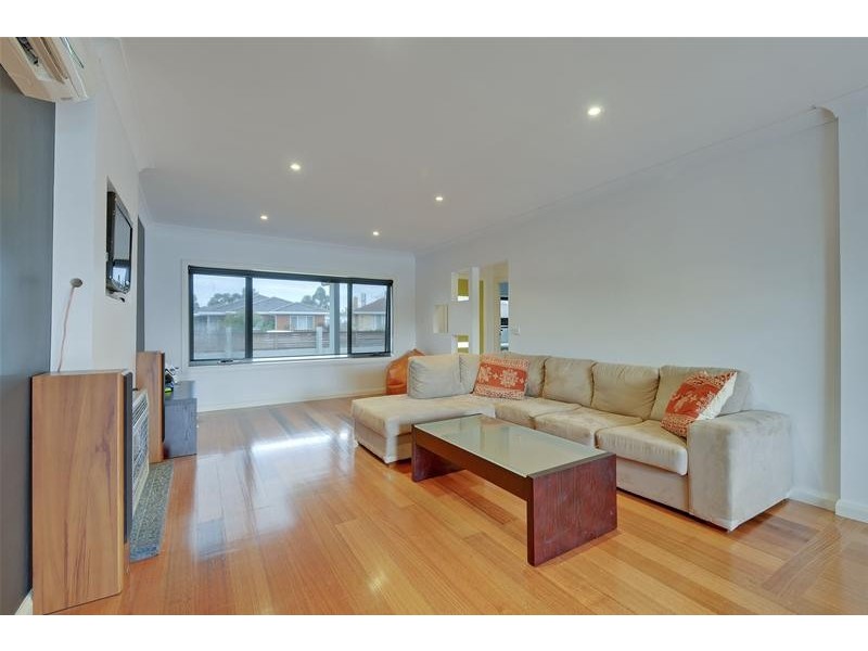 11 Kurt Street, Morwell VIC 3840