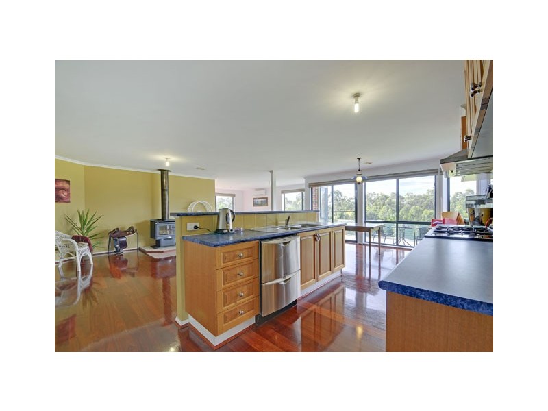 10 Hilsley Court, Toongabbie VIC 3856