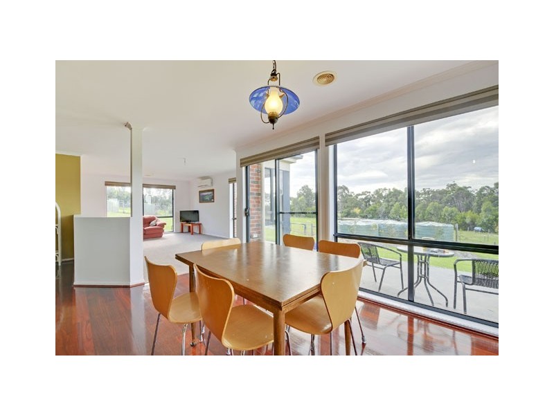 10 Hilsley Court, Toongabbie VIC 3856