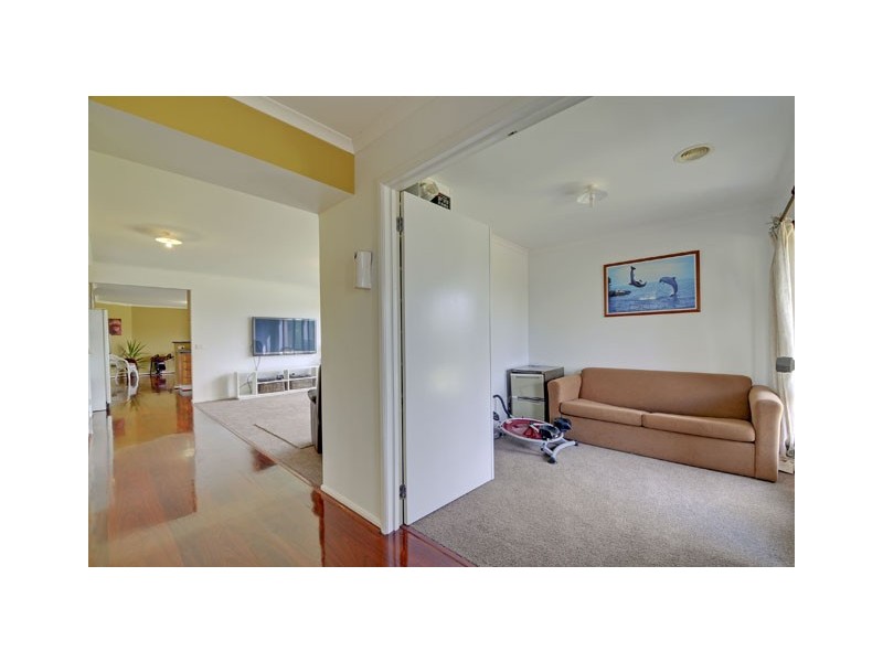 10 Hilsley Court, Toongabbie VIC 3856