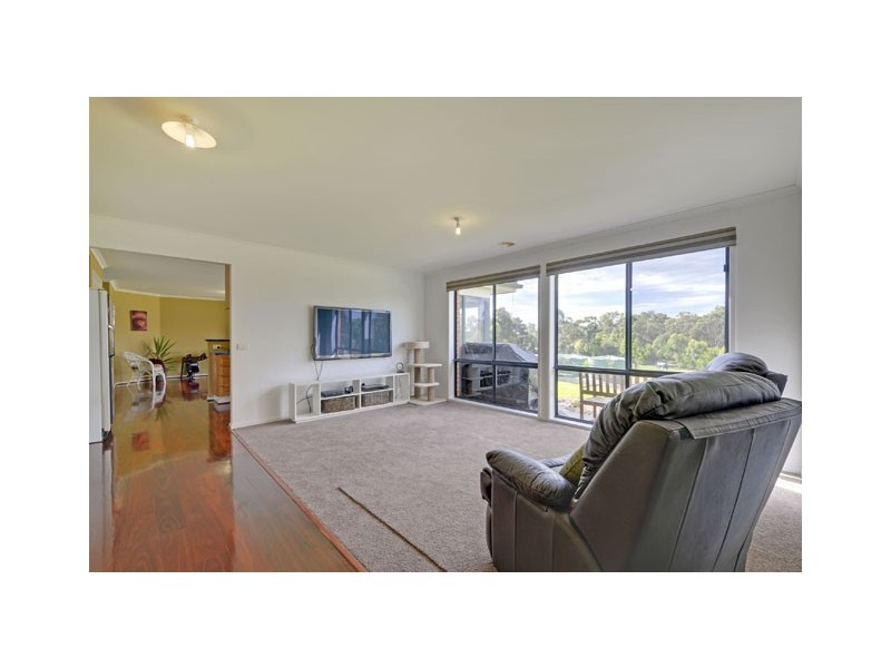 10 Hilsley Court, Toongabbie VIC 3856