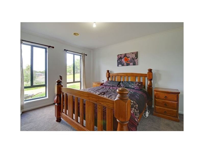 10 Hilsley Court, Toongabbie VIC 3856