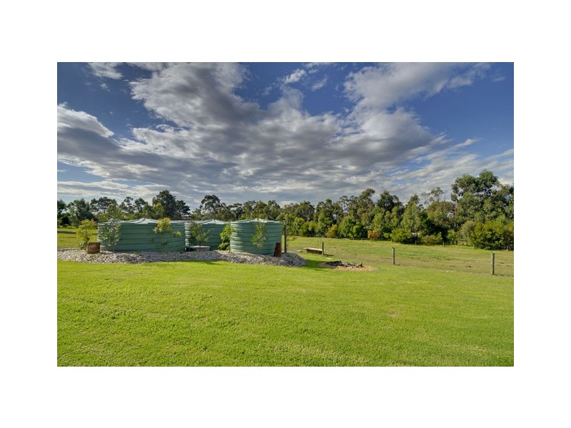 10 Hilsley Court, Toongabbie VIC 3856