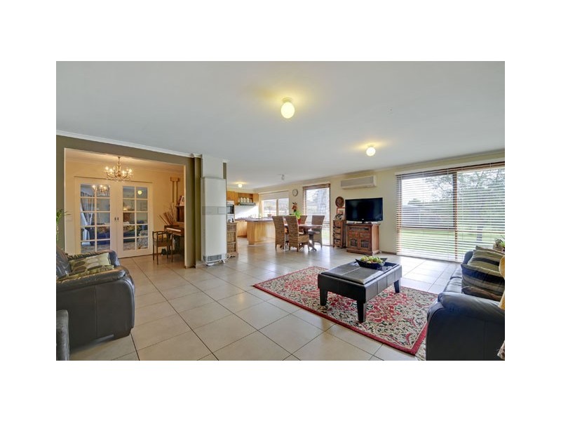 4 Ryeburn Close, Traralgon VIC 3844