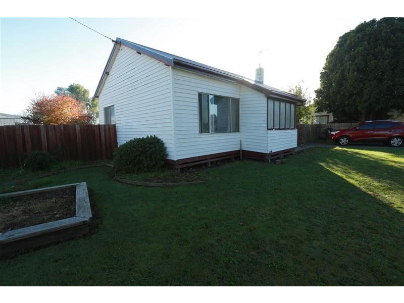 2 Johnson Crescent, Traralgon VIC 3844