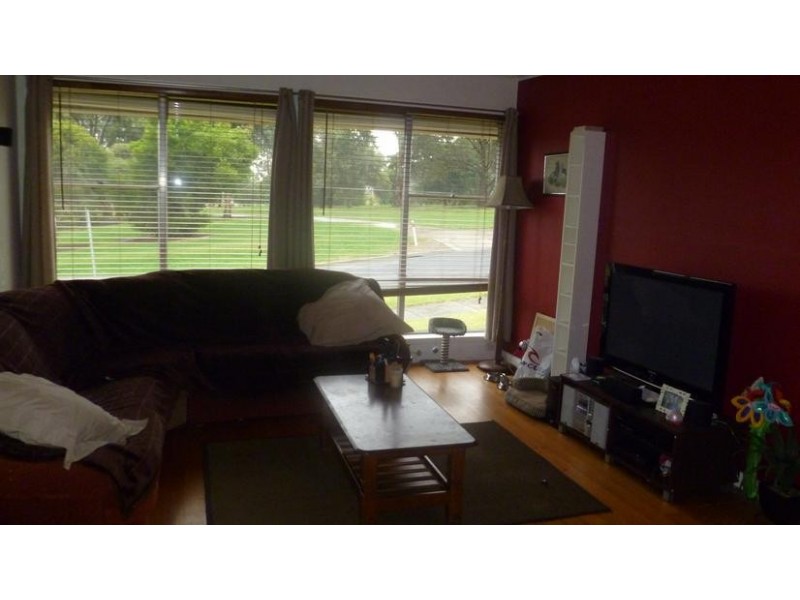 20 Coleman Parade, Churchill VIC 3842