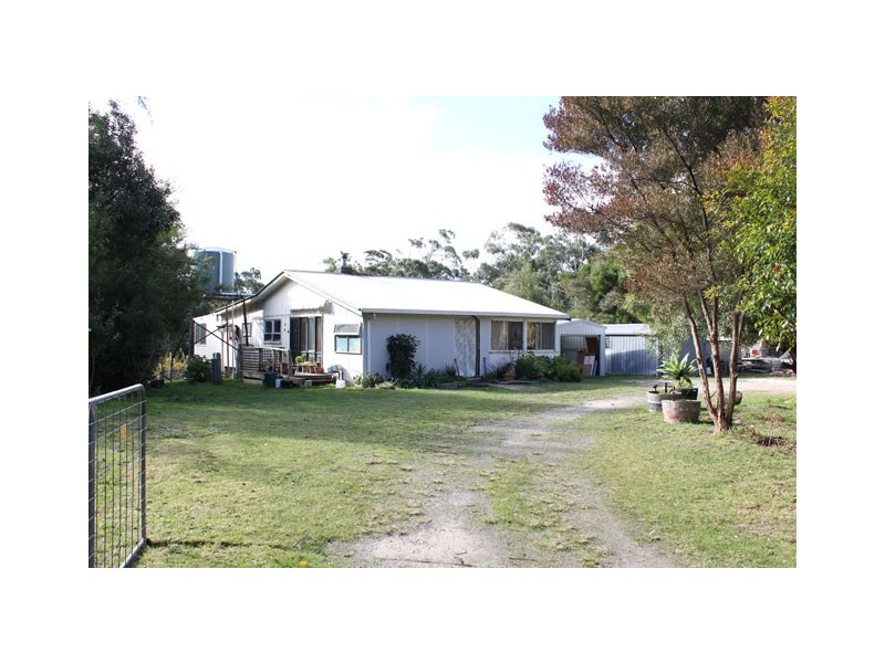 70 Old Carrajung Road, Carrajung Lower VIC 3844